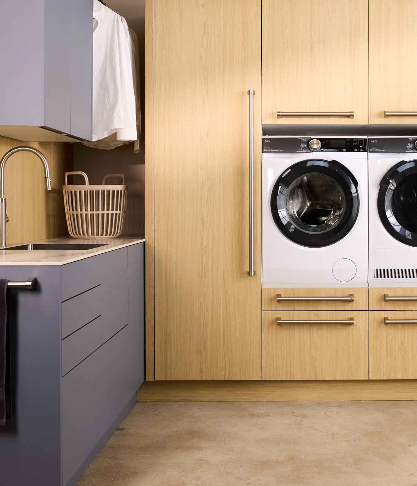 Hoge kast Keller bijkeuken